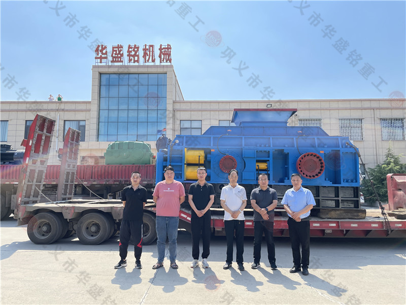 花崗巖制砂用什么設(shè)備好？對輥制砂機怎么樣